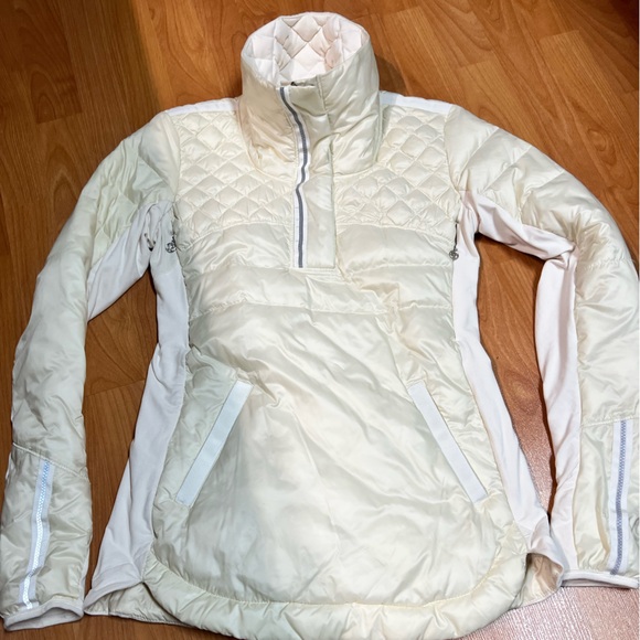 lululemon athletica Jackets & Blazers - EUC - Lululemon What The Fluff Pullover (US 6) *Polar Cream